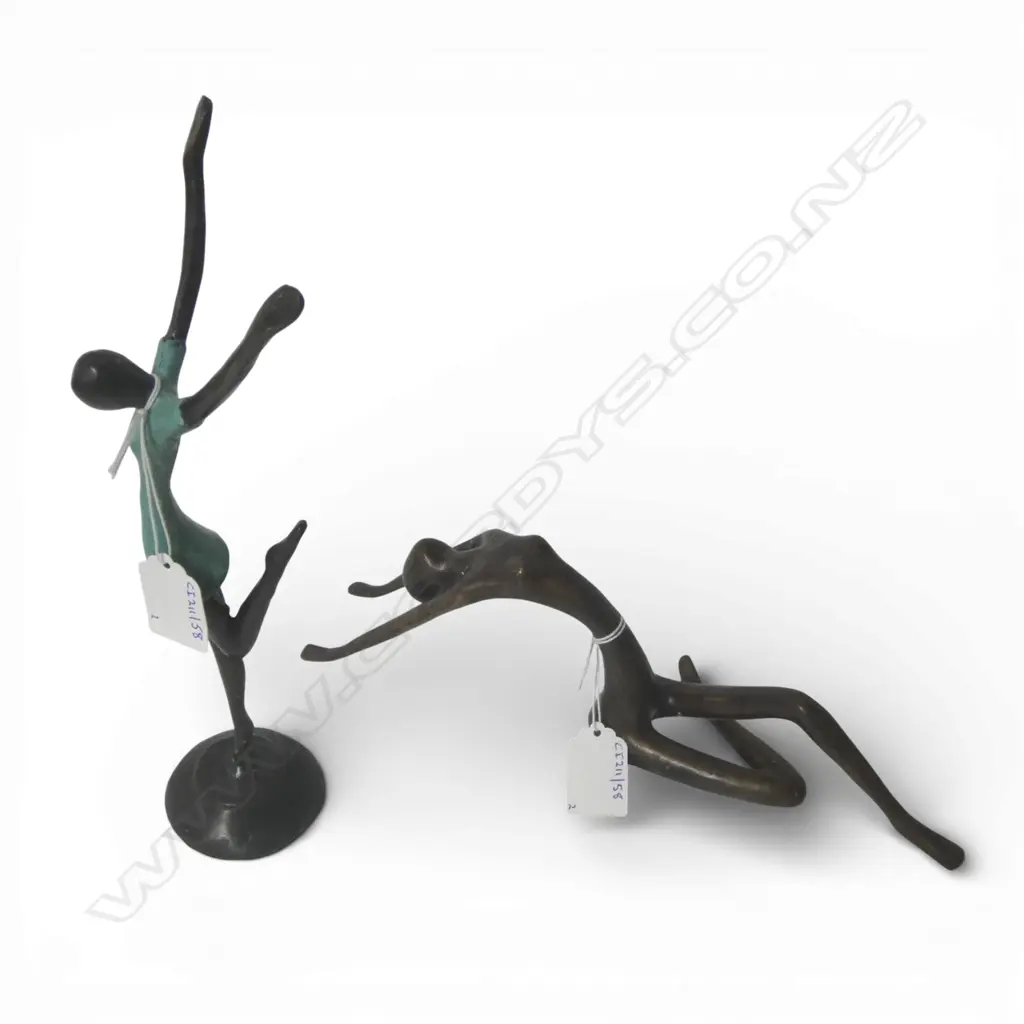 2 STYILIZED METEL DANCEING FIGURES H290 STANDING 280MM SITTING Image 1++