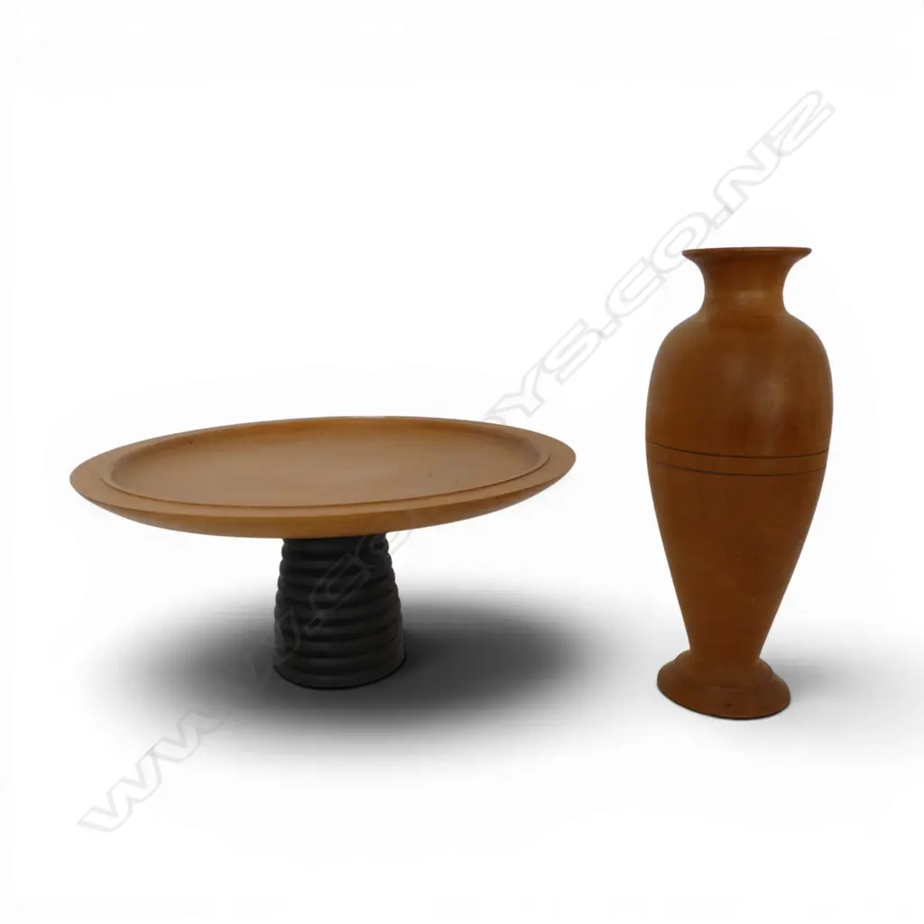 KAURI STEMMED BOWL DIA260 & KAURI TURNED VASE BY KEN CURNOW H260MM Image 1++