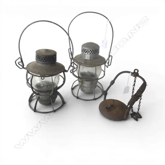 PR OF VINTAGE KEROSENE LAMPS + OLD IRON HANGING OIL LAMP