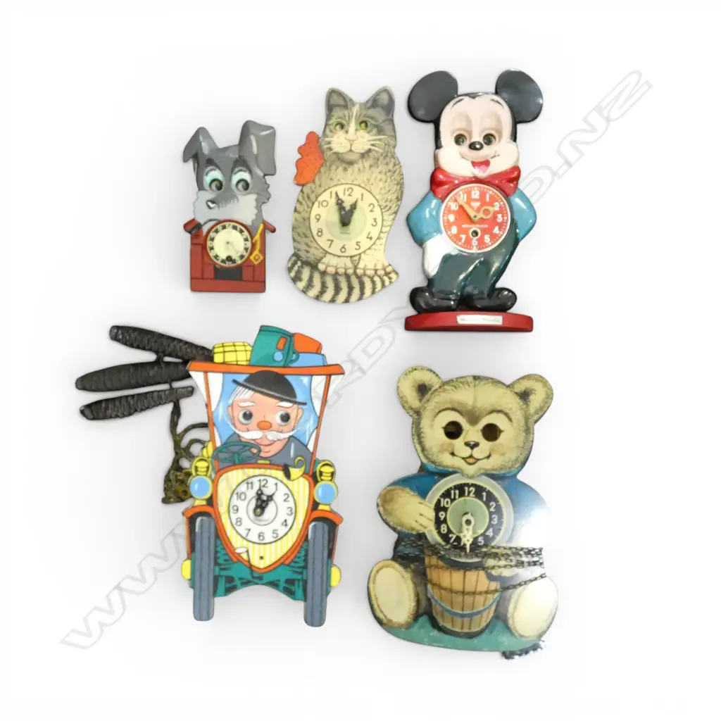 5 VINTAGE MOVING EYE CLOCKS + 3 metal pine cone weights: Mickey Mouse + bear + cat etc  Image 1++