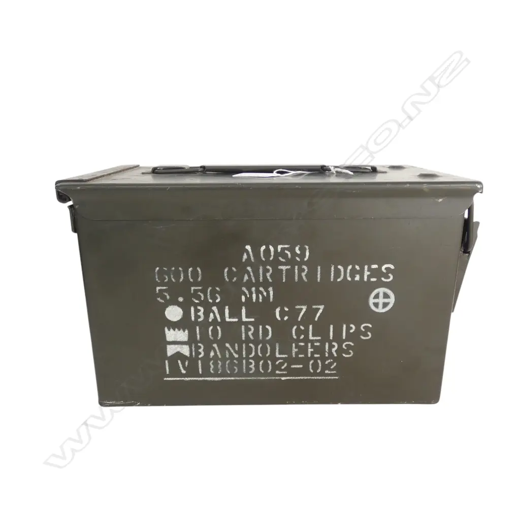 5.56 CAL AMMO BANDOLEERS CASE Image 1++