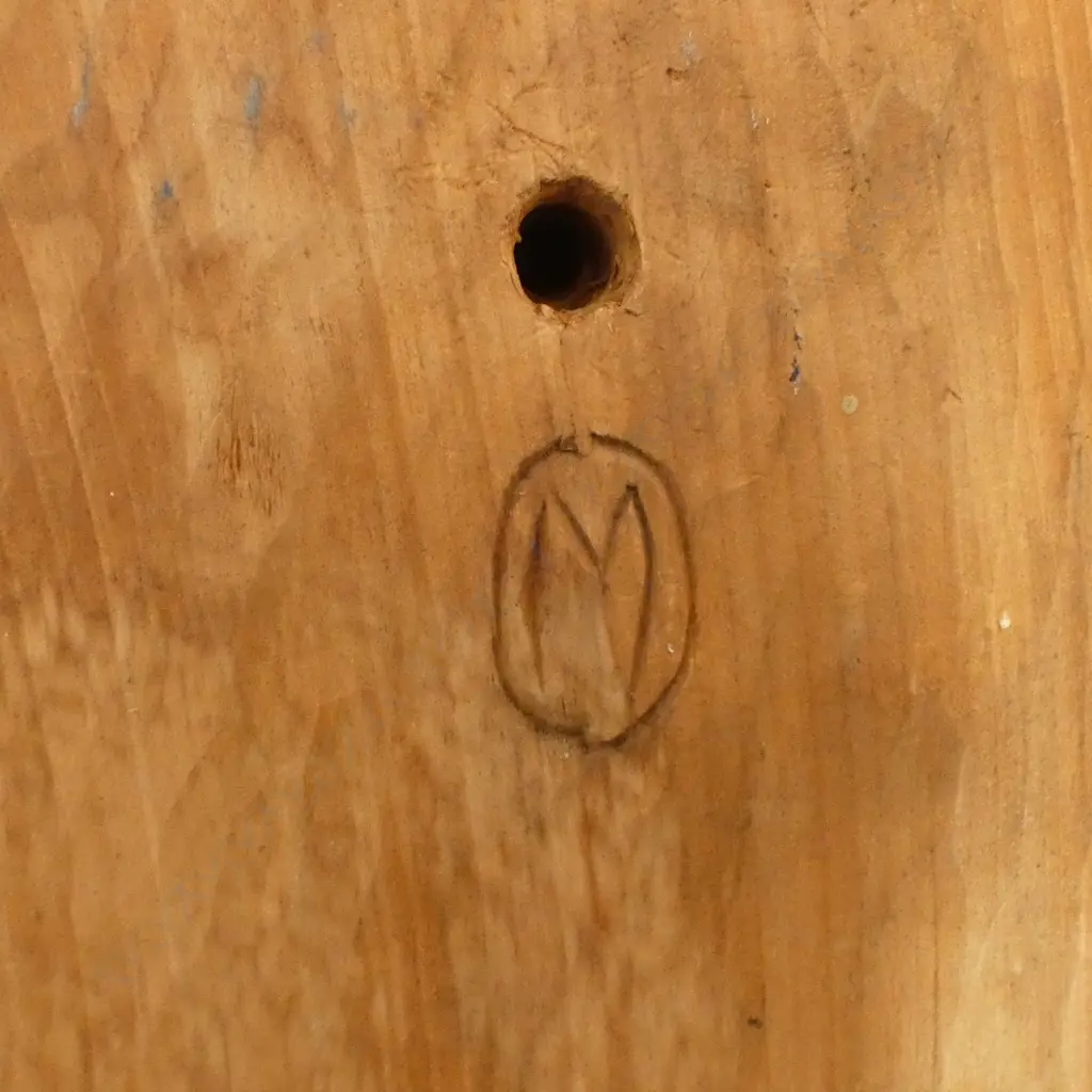 MODERN CARVED MAORI PANEL carvers initial 'M" below suspension hole H.660mm Image 1++