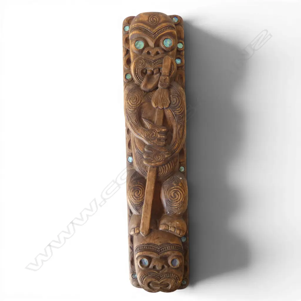 MODERN CARVED MAORI PANEL carvers initial 'M" below suspension hole H.660mm Image 1++