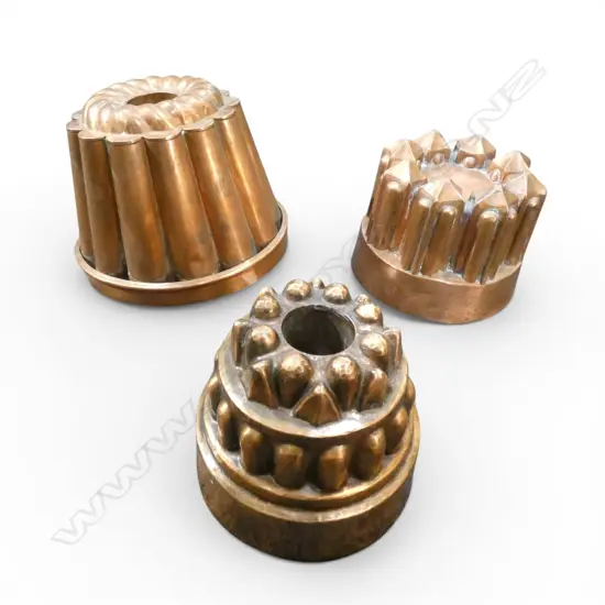 3 VINTAGE COPPER FOOD MOULDS H.150mm