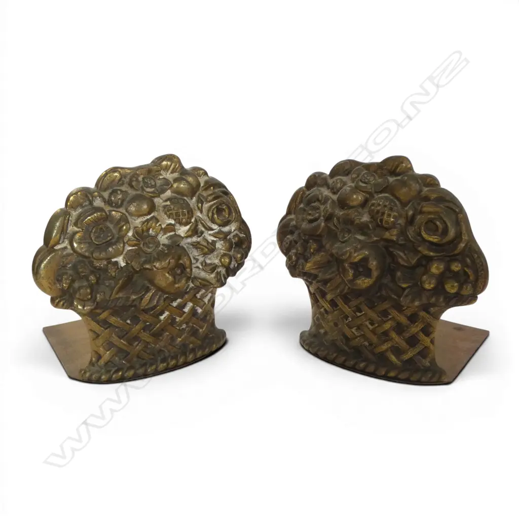 PR VINTAGE BRASS BASKET BOOKENDS H130MM Image 1++
