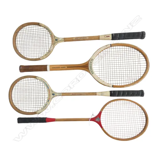 4 VINTAGE WOODEN TENNIS RACKETS L.690mm