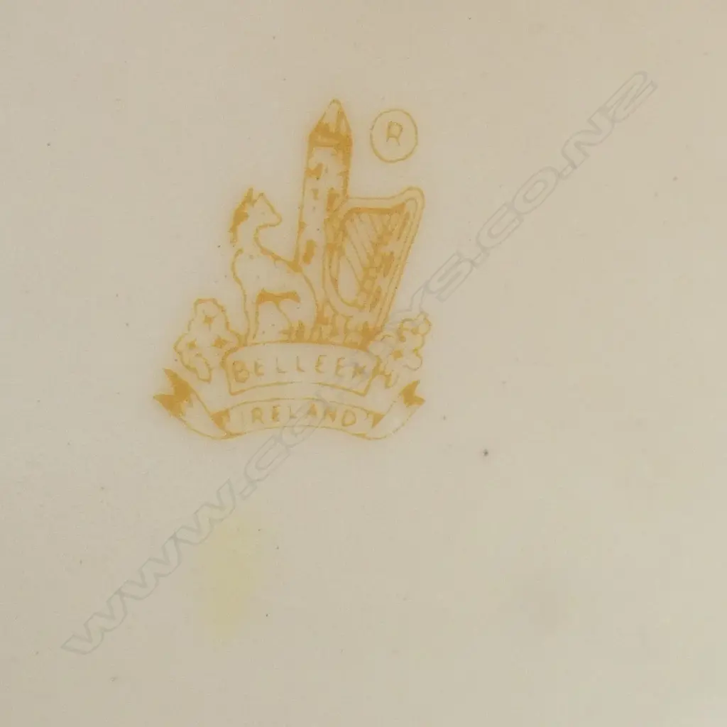 4 PCES CHINA; CROWN DEVON FLOAT BOWL 255mm dia w. KINGFISHER, BELLEEK TEAPOT, GREEN GLAZED COMPORT Image 1++