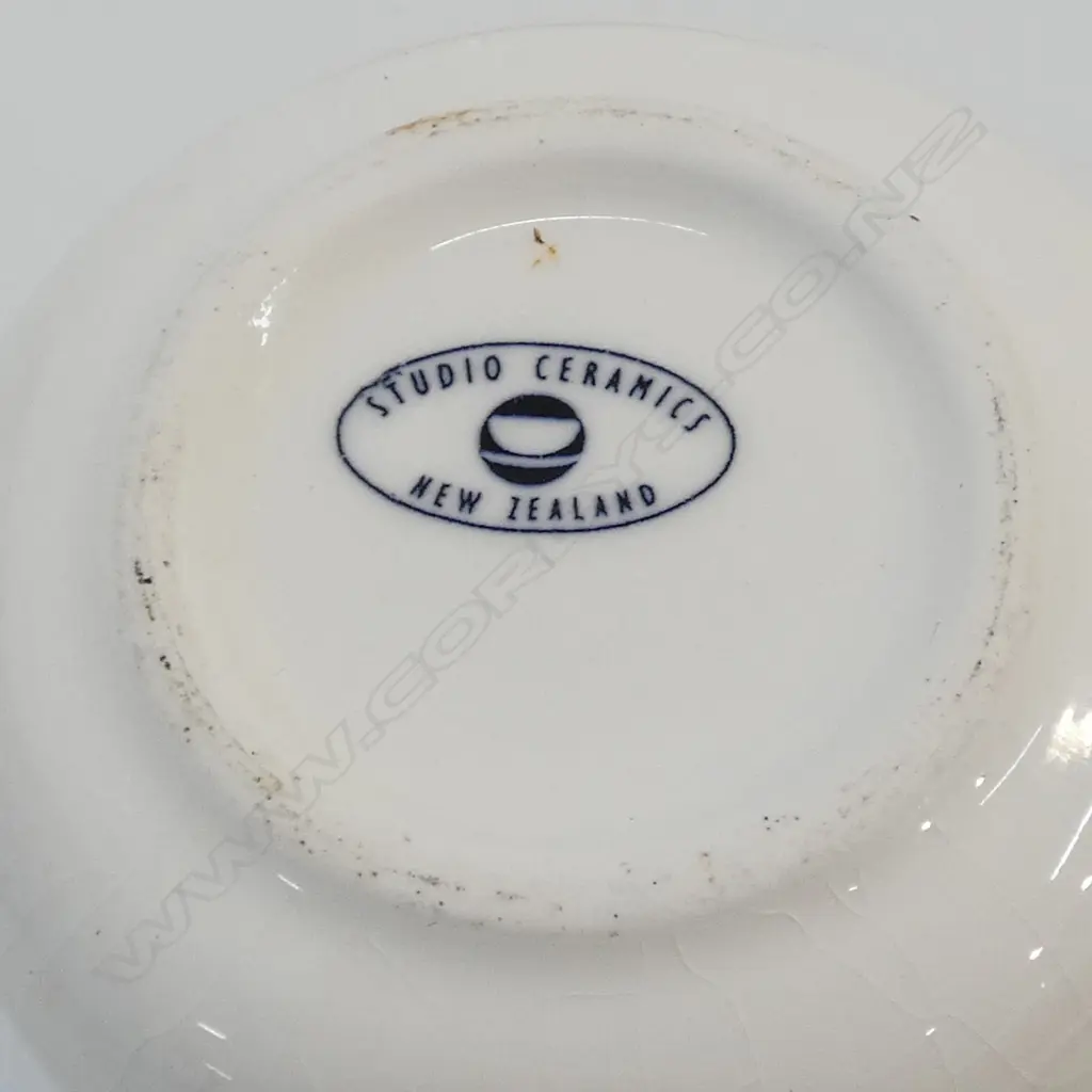 STUDIO POTTERY CUP/SAUCER Image 1++