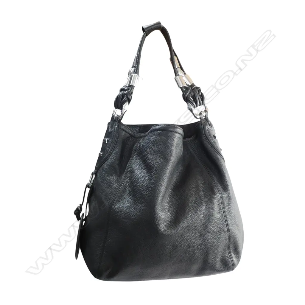 GUCCI BLACK LEATHER HAND BAG W.420mm Image 1++