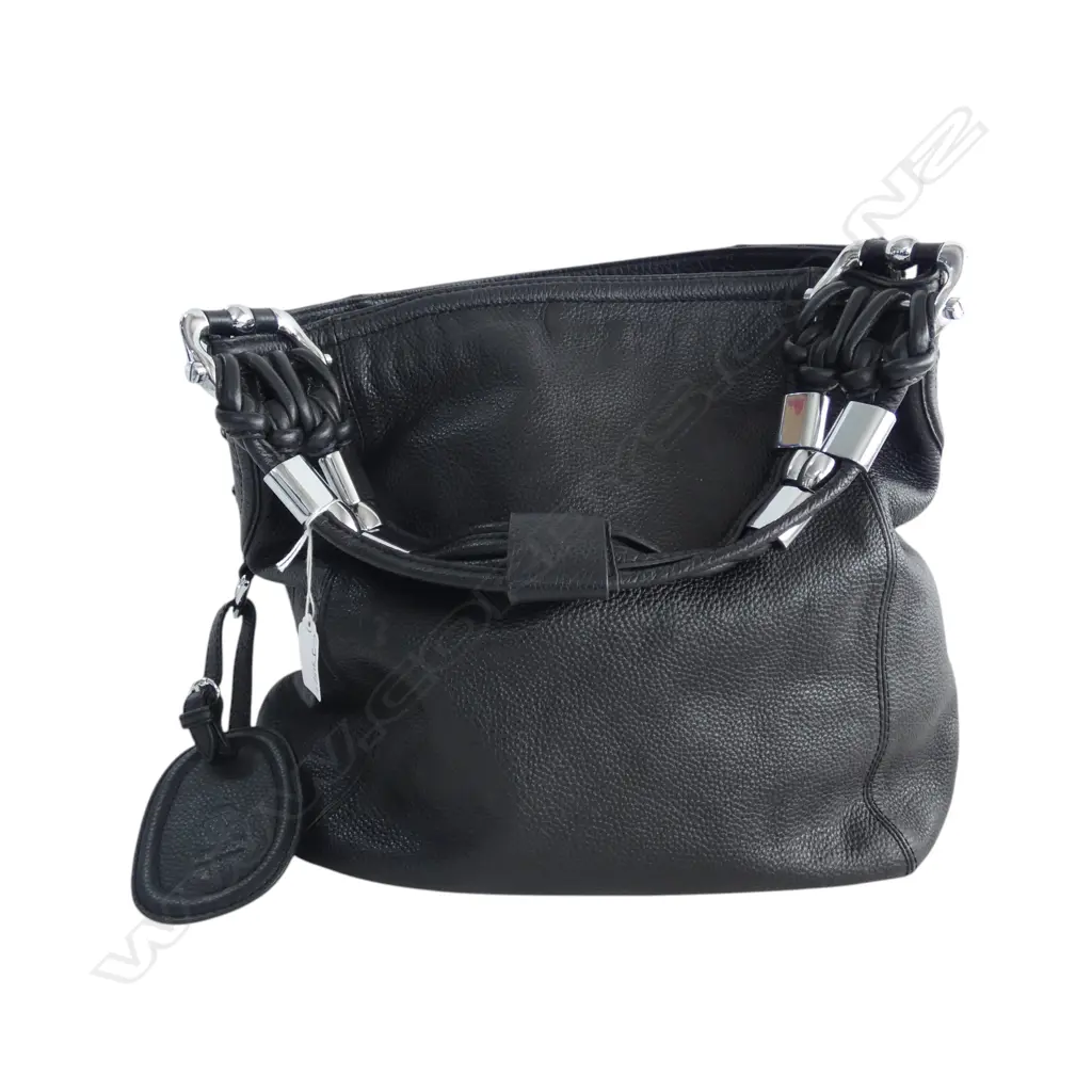 GUCCI BLACK LEATHER HAND BAG W.420mm Image 1++