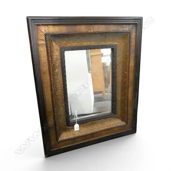 MIRROR 635x530mm