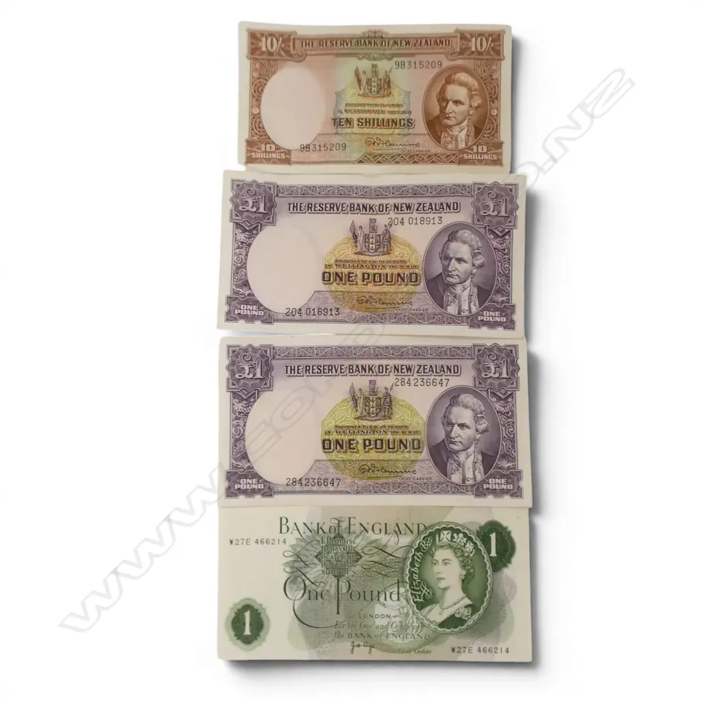 2 N.Z. £1 + 1 10/- NOTE signed flemming & £1 BANK OF ENGLAND  Image 1++