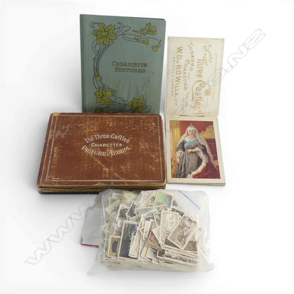 4 CIG. CARD ALBUMS, LOOST CIG. CARDS, SOUVENIR BOOKLET OF HER MAJESTY'S DIAMOND JUBILEE PROCESSION 1897  Image 1++