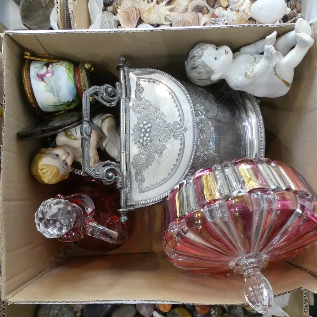 EP CONTAINER, PR SILVER OVER COPPER WINE COASTERS, 2 PIANO BABIES, GLASS JUG & CONTAINER, VASE, CIGAR CASE Image 1++
