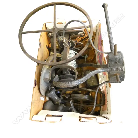 BOX LOT VINTAGE WINCH PULLEYS & WEIGHTS