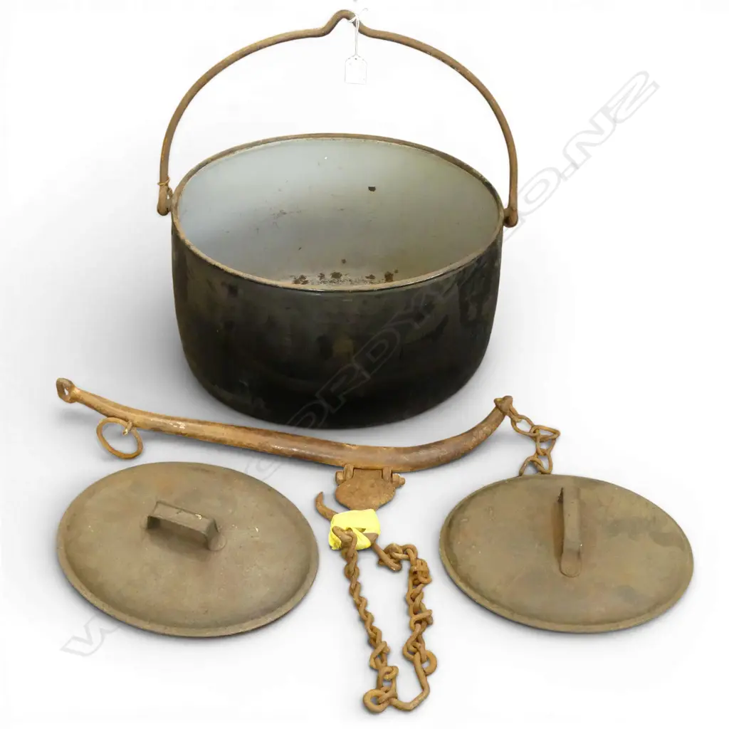 ENAMEL COOKING POT H.500mm + 2 LIDS & HANGING HOOK Image 1++
