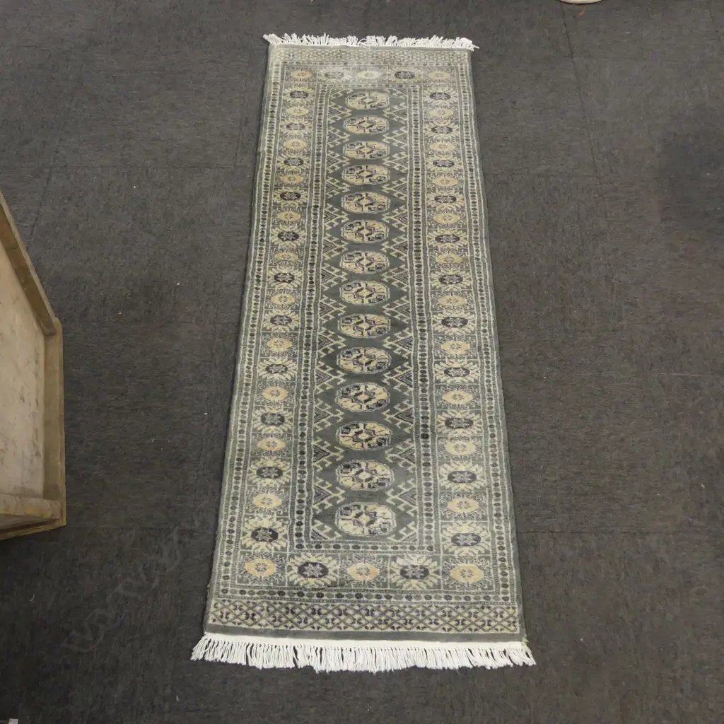 HAND KNOTTED PERSIAN RUNNER GEOMETRIC PAT GREY & IVORY L1740 W600MM Image 1++
