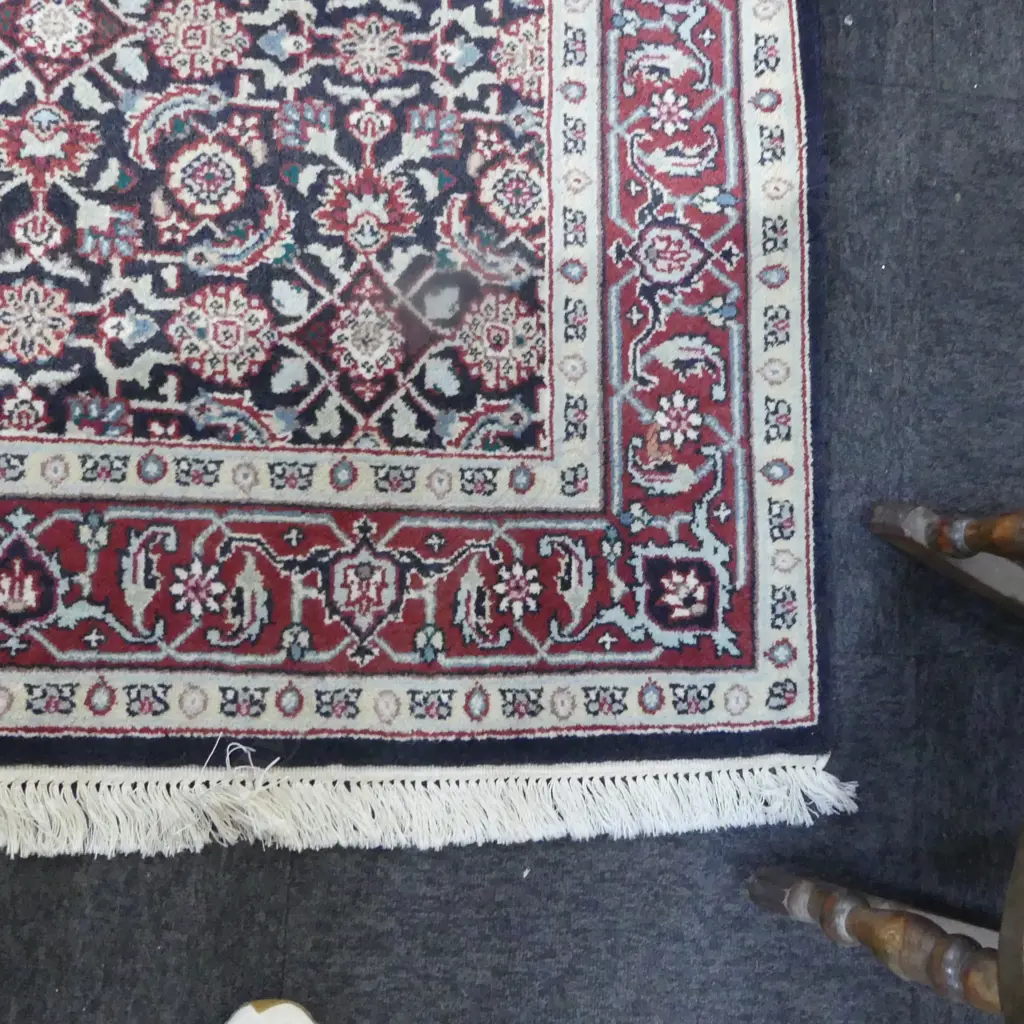HAND KNOTTED WOOL PILE RUG 1840x1250mm Image 1++