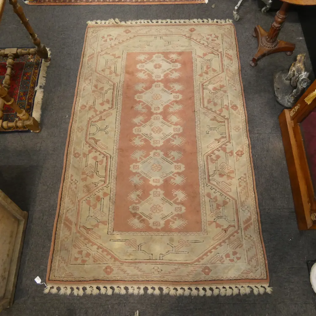 HAND KNOTTED ALL WOOL RUG Image 1++