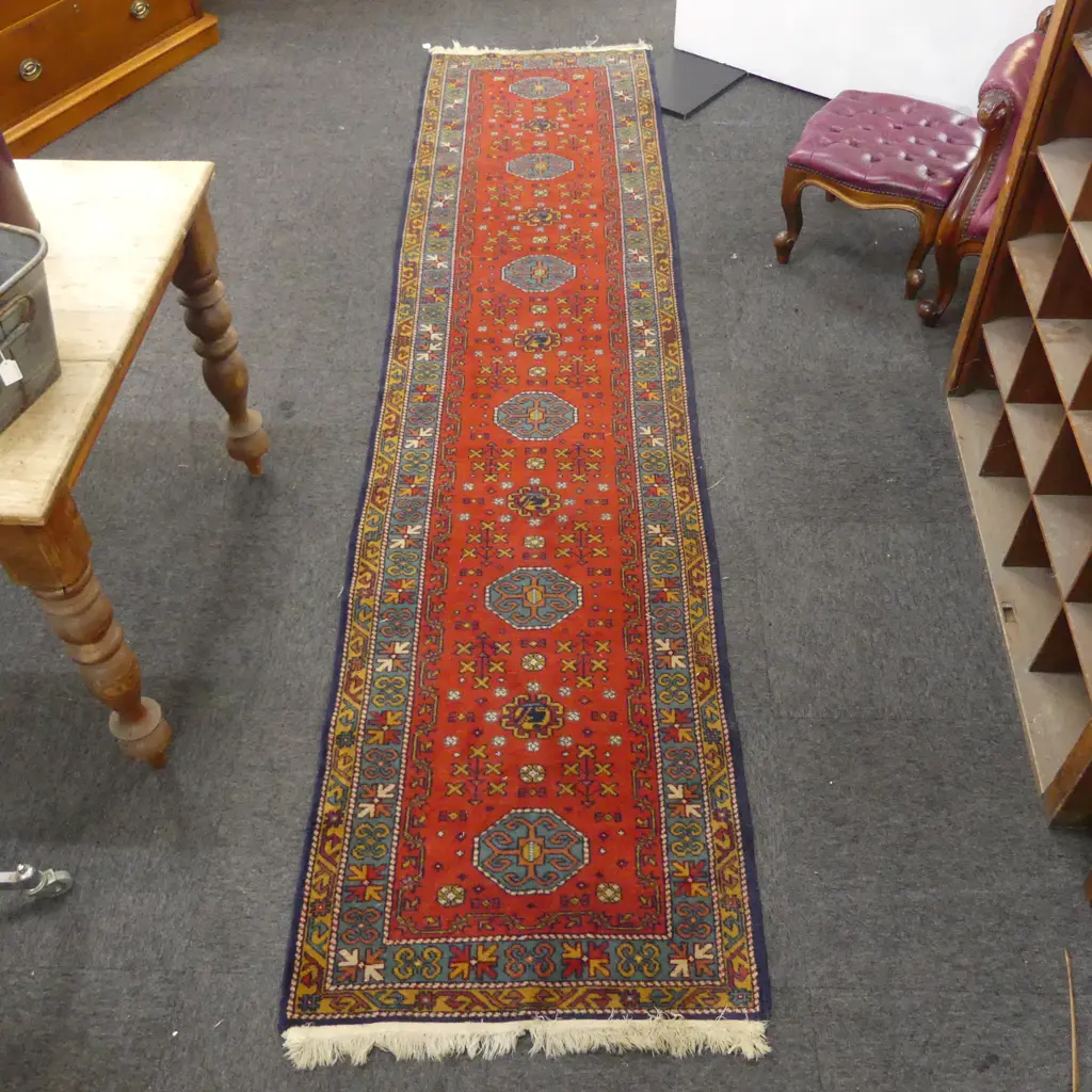 HAND KNOTTED PRESIAN RUNNER RED BLUE COLOURWAY L3300 W770MM Image 1++