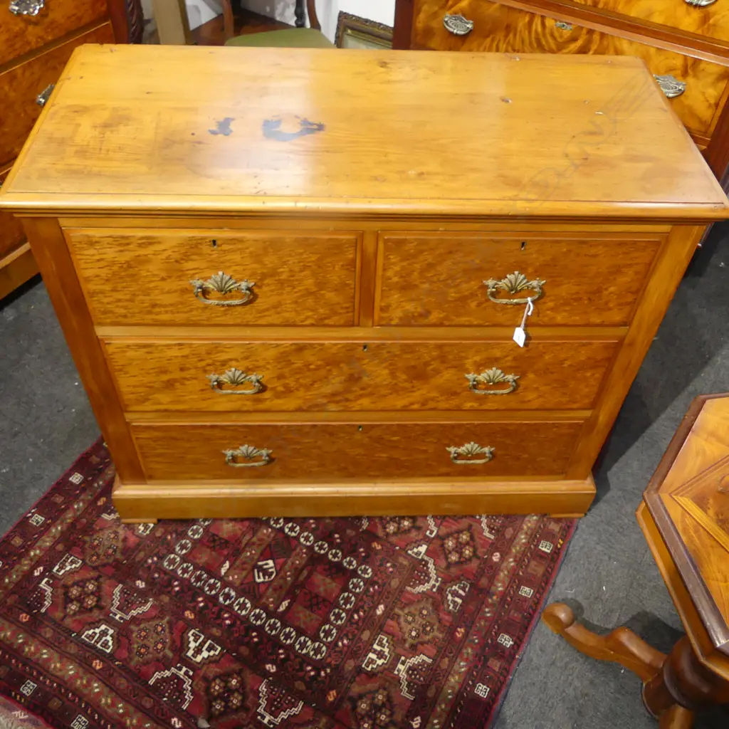 19thC NZ COLONIAL KAURI BURR MOTTLE 4 DRAWER CHEST. W.1100mm. H.930mm. Image 1++