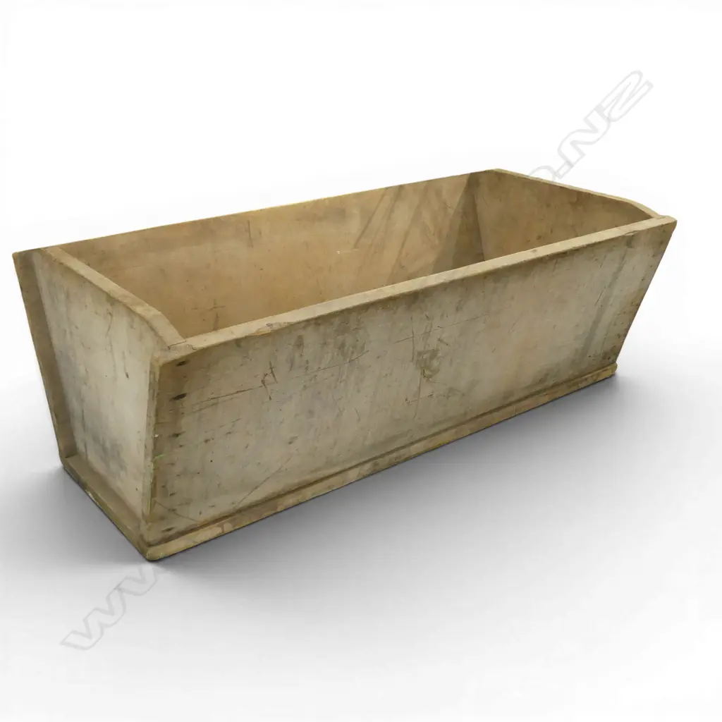 LG WOODEN TROUGH 1520x770x540mm Image 1++