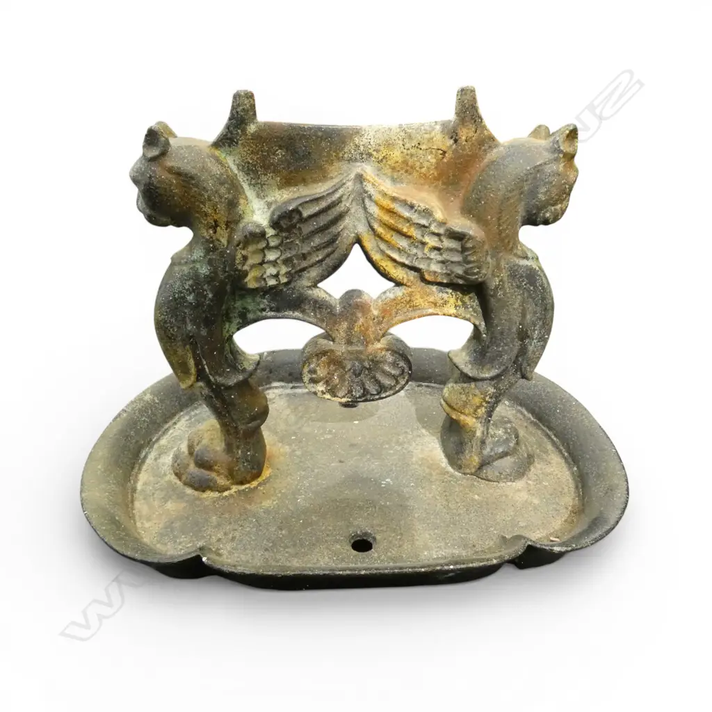 METAL BOOT SCRAPER winged mythical beasts H.170mm Image 1++