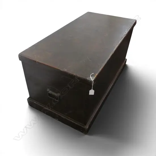WOODEN TRUNK