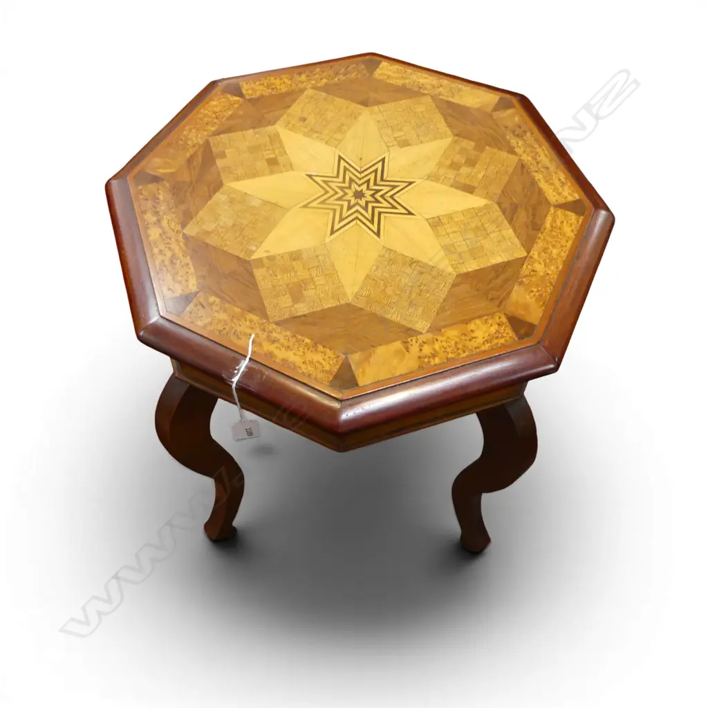 EARLY 20thC NZ OCTAGONAL SIDE TABLE w. NATIVE TIMBER INLAY H.560mm. Dia.510mm. Image 1++