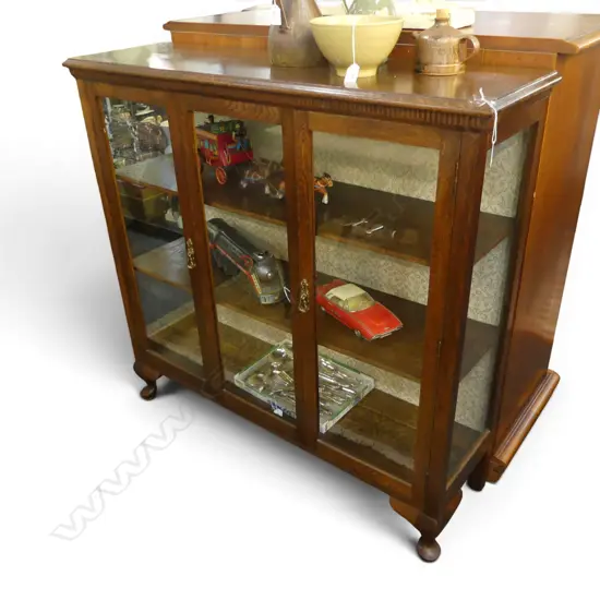 OAK DISPLAY CABINET 1110x330x1075mm