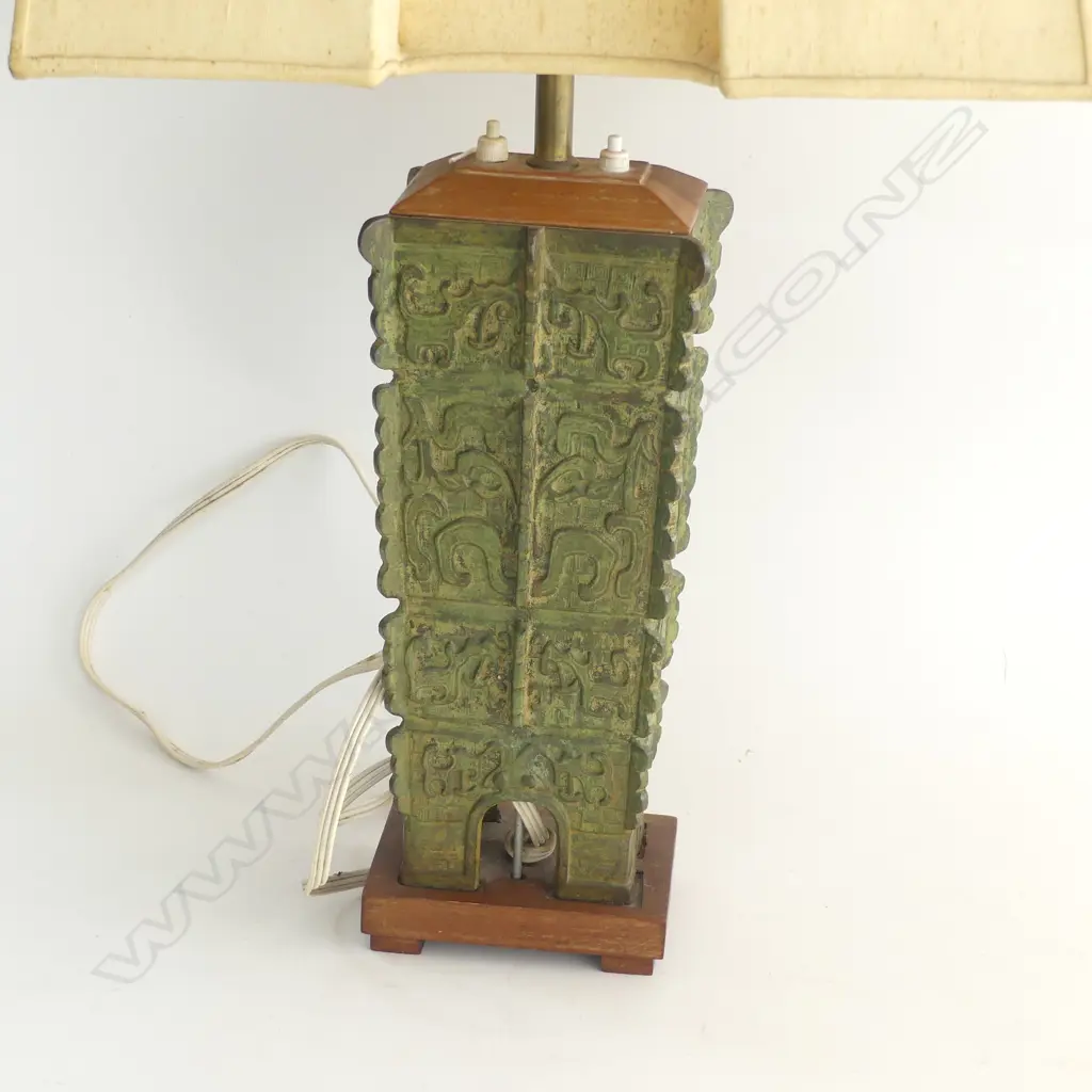 HEAVY ORIENTAL ARCHAIC STYLE TABLE LAMP w. SHADE H.800mm Image 1++