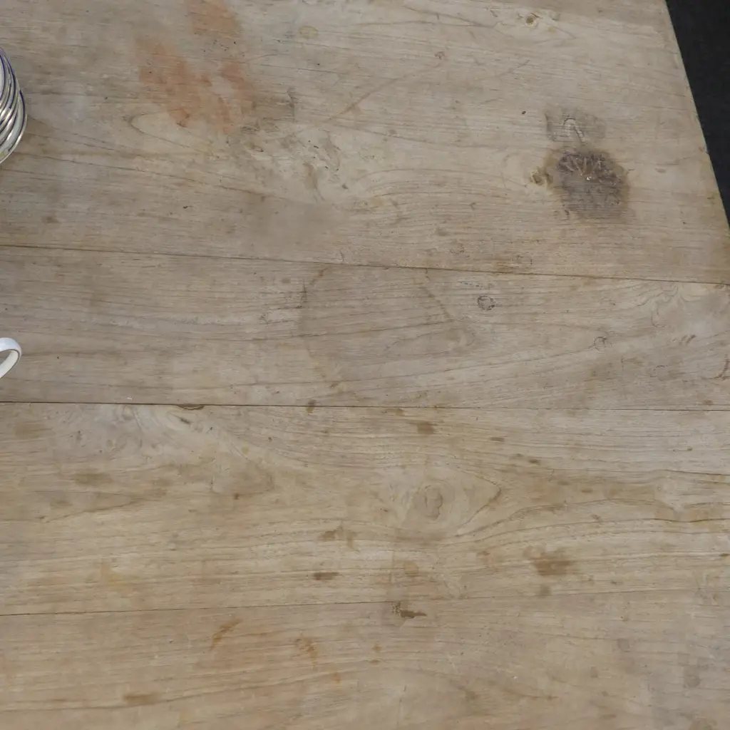 WOODEN TABLE top marked 1600x890x740mm Image 1++