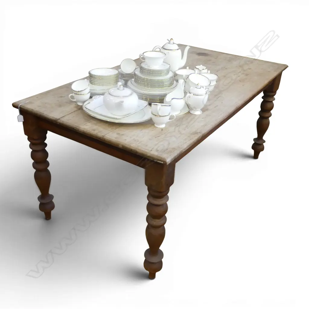 WOODEN TABLE top marked 1600x890x740mm Image 1++