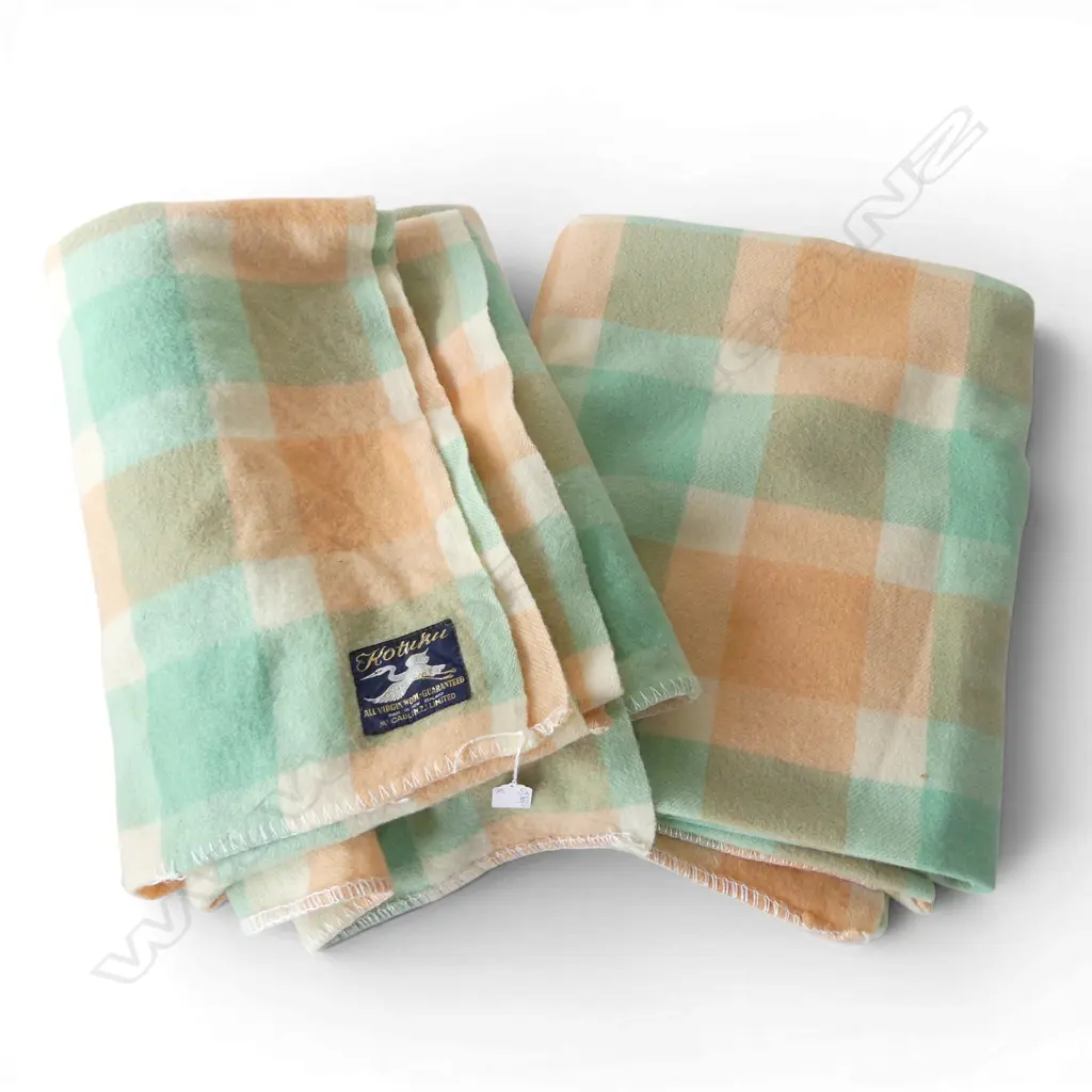 2 'KOTUKU' WOOL BLANKETS Image 1++