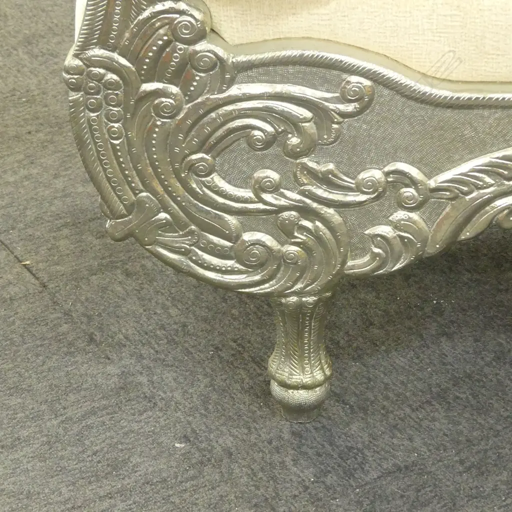 HAMMERED METAL UPHOLSTERED CHAISE L.1550mm Image 1++