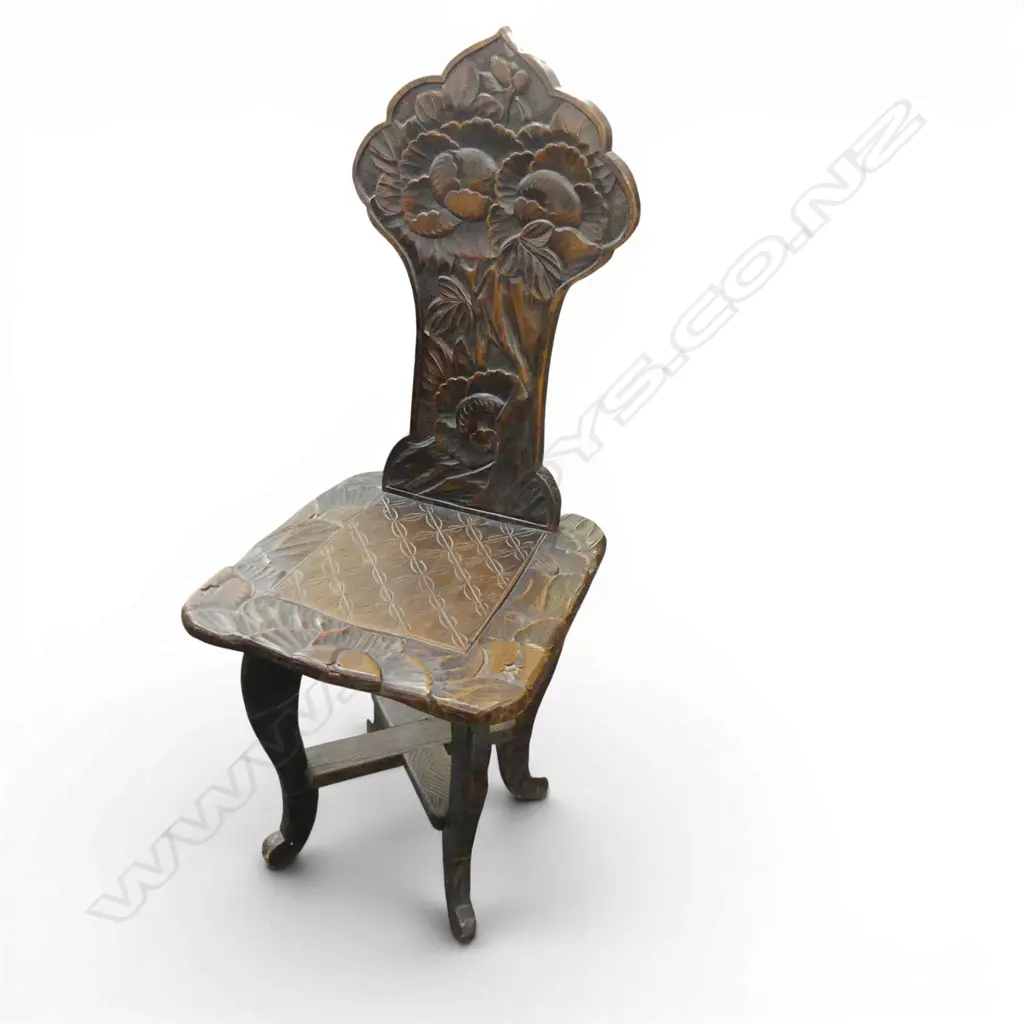 ORIENTAL CARVED  WOODEN CHAIR Image 1++