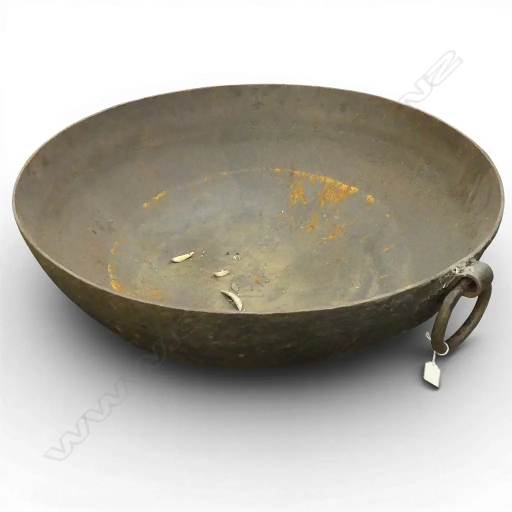 LG CAST IRON FIRE PIT Dia.760mm Image 1++