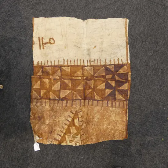 TONGAN TAPA SECTION 670x360mm