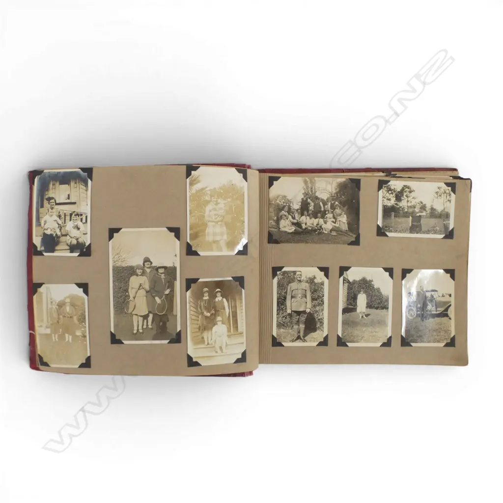 EARLY 20thC PHOTO ALBUM; FARMLIFE, AUCKLAND & TE AROHA etc Image 1++