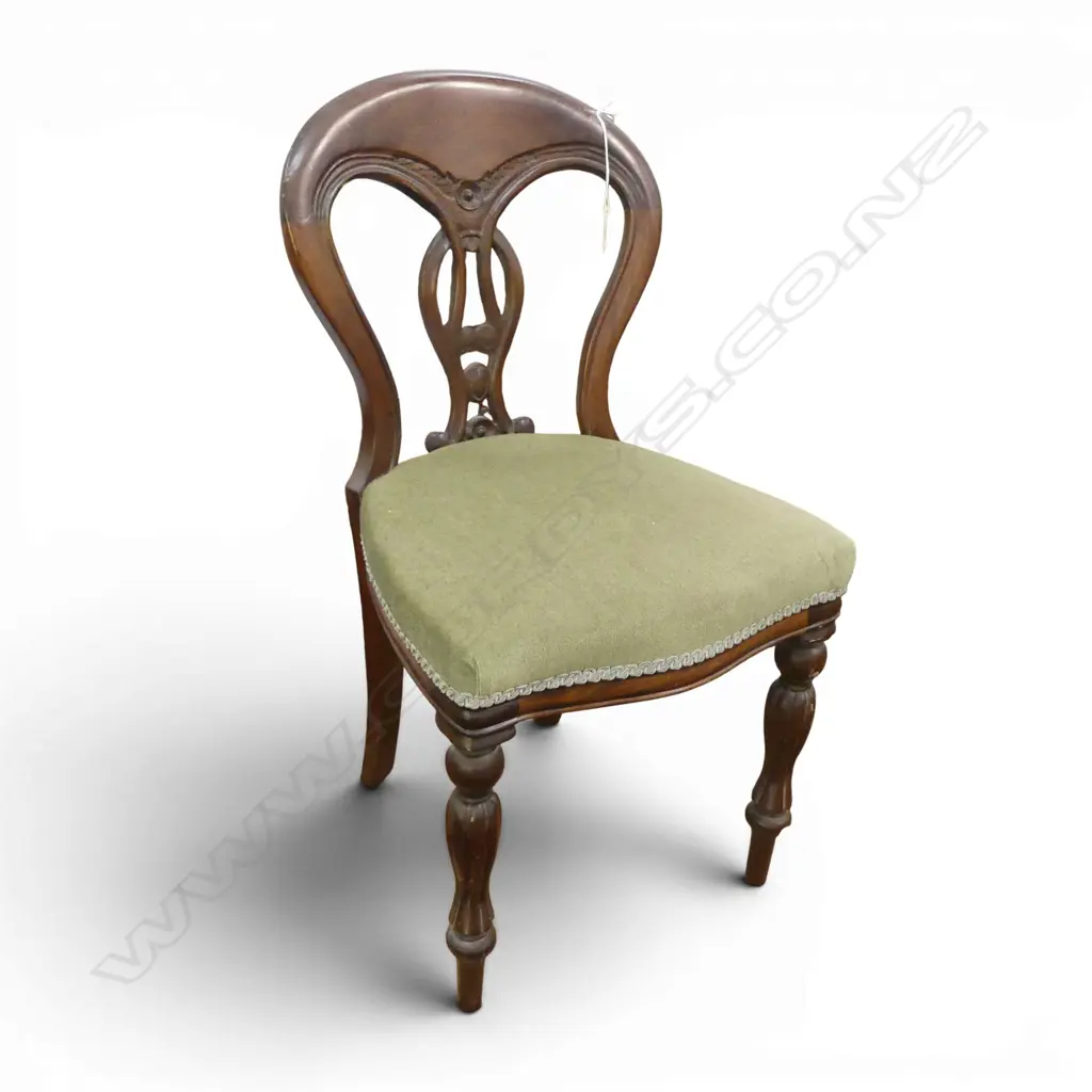 MAHOGANY CARVED BALLOON BACK CHILDS CHAIR GREEN VELVET SEAT Image 1++