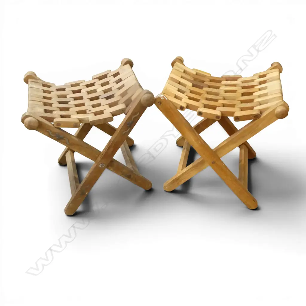 PR WOODEN FOLDING STOOLS H.475mm Image 1++