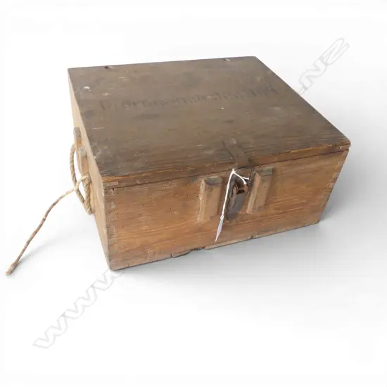 WWII GERMAN PATRONENKASTEN 900 MP44 AMMUNITION CRATE, 34x30x16mm