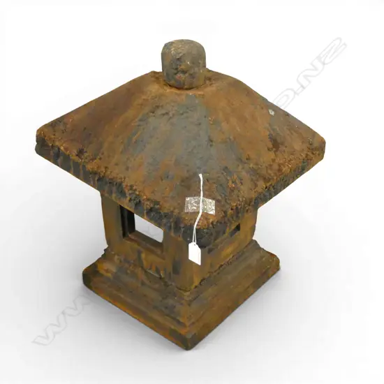 CONCRETE PAGODA LANTERN H.550mm
