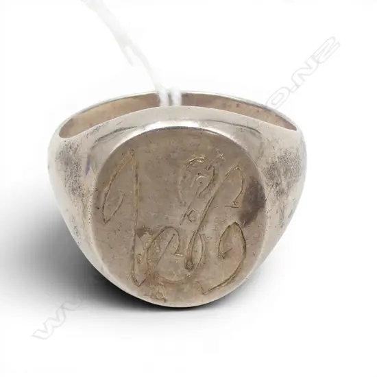 LGE SILVER SIGNET RING 17gms SIZE  Z+3