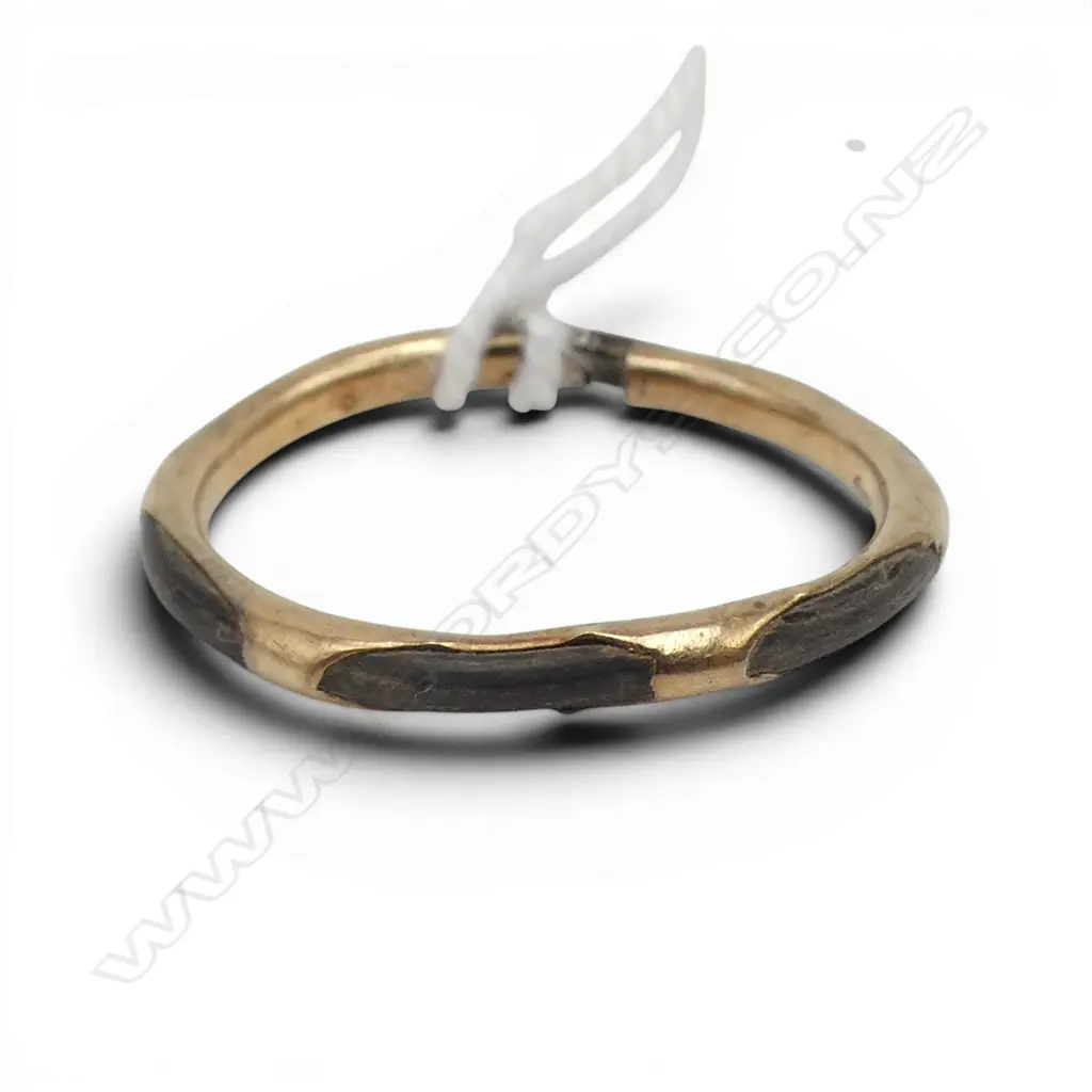 1800's GOLD & ELEPHANT HAIR ? BAND RING 0.55gms broken Image 1++