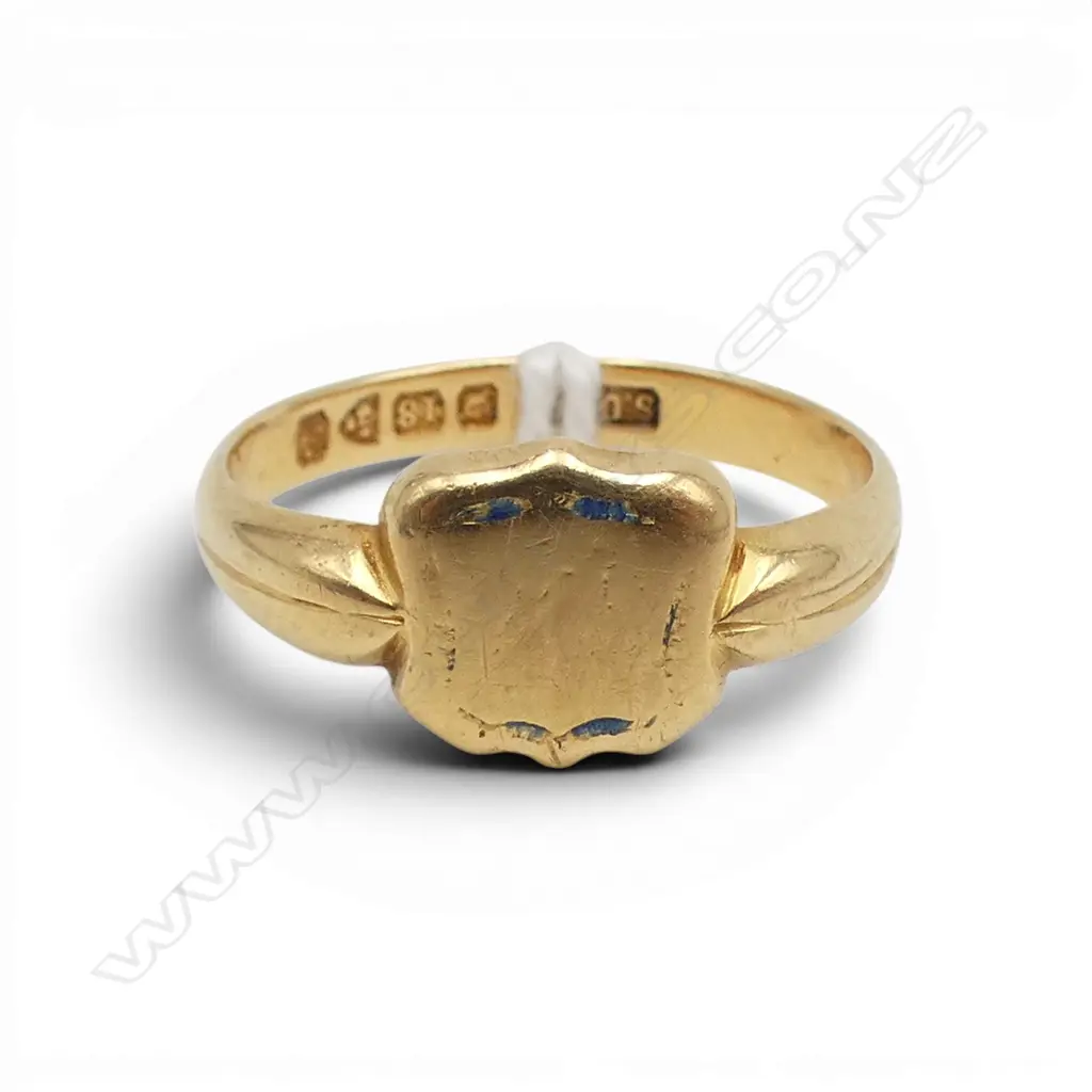 18CT SIGNET RING, 3.8gms SIZE Image 1++