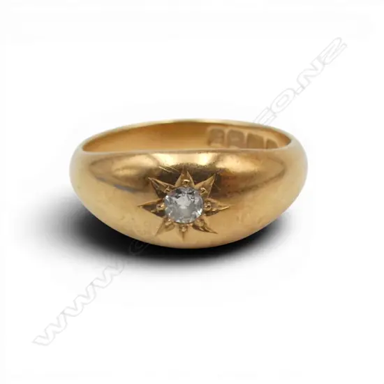 Birmingham 1915 18ct YELLOW GOLD & DIAMOND SOLITAIRE RING engraved star setting 4.6gms SIZE K