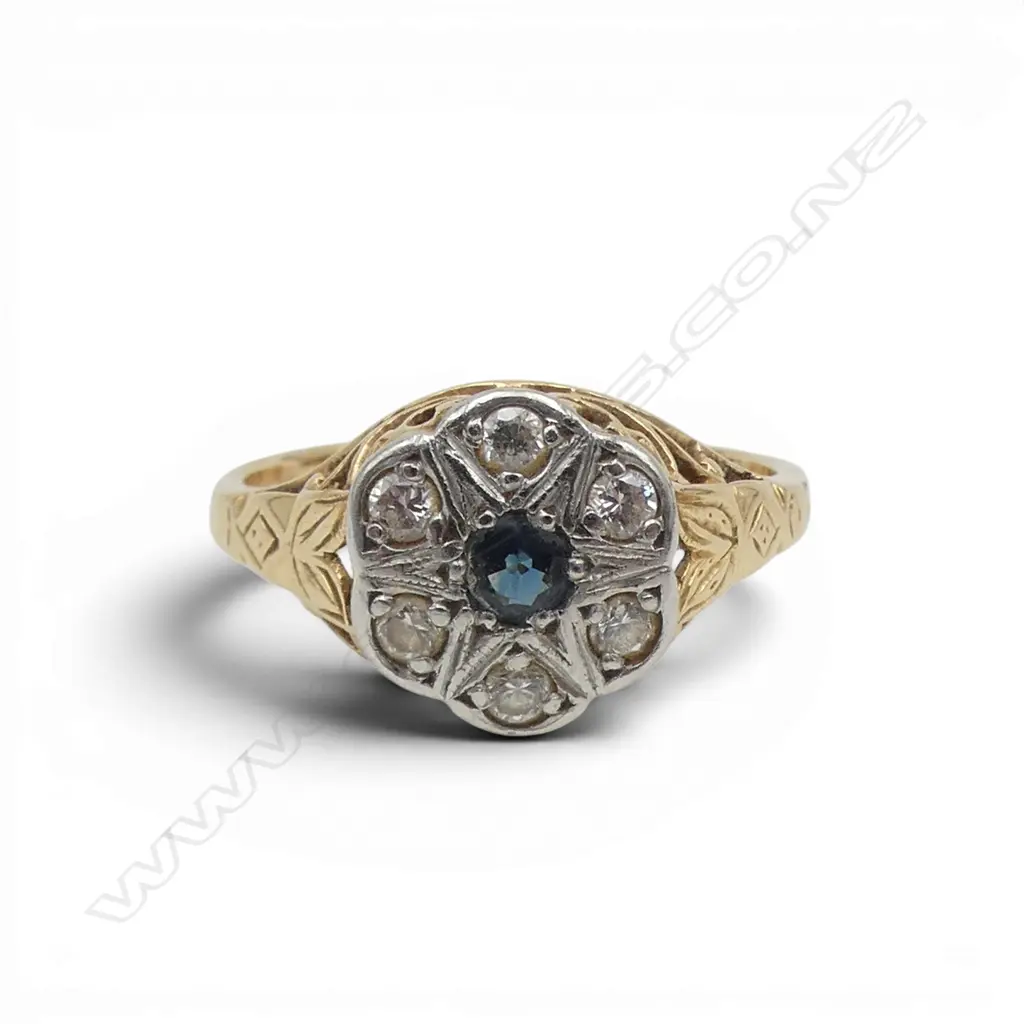 ESTATE 16.5ct (TESTED) GOLD SAPPHIRE & CZ CLUSTER RING 3.18gms SIZE Q Image 1++