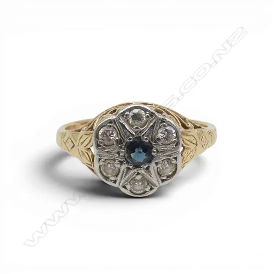 ESTATE 16.5ct (TESTED) GOLD SAPPHIRE & CZ CLUSTER RING 3.18gms SIZE Q