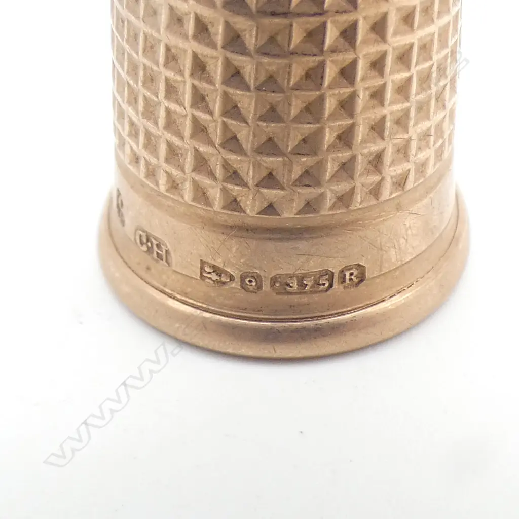 9CT THIMBLE, CHESTER 1942 3.8gms Image 1++